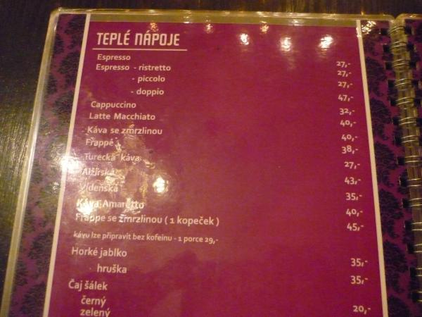 Výběr kávových nápojů v Kavárně Madlen