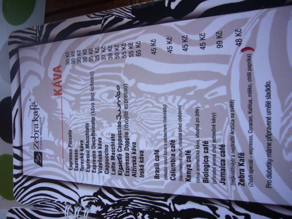 Kávové nápoje v Zebra kafë