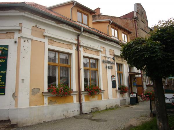 Restaurace a Penzion U Růže