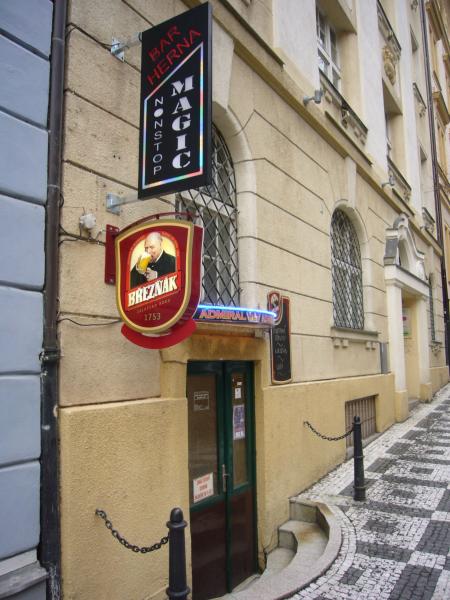 Bar Herna Nonstop Magic