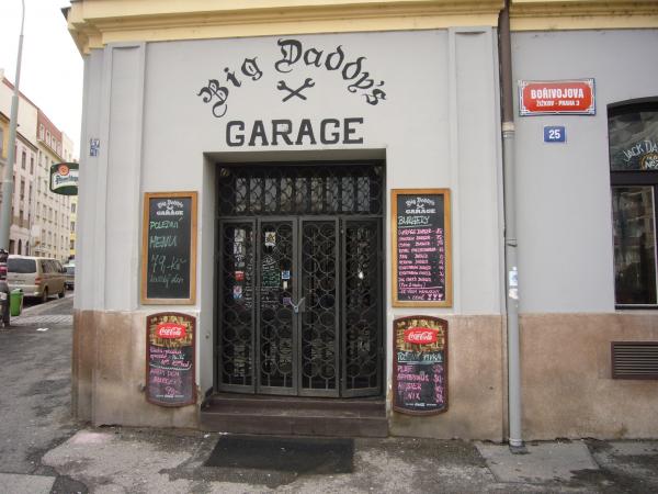Vchdo do Big Daddy's Garage