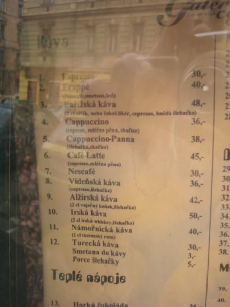 Výběr kávových nápojů v Galerie Club Café