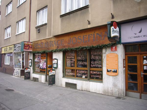 Vchod do Restaurace Josefína