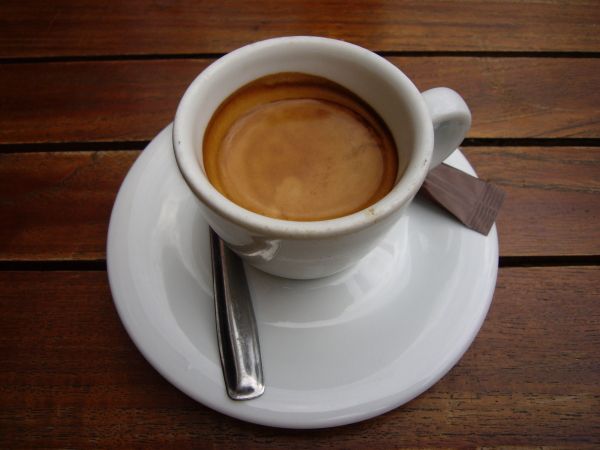 Espresso Costadoro v Cafe de la Table Ronde
