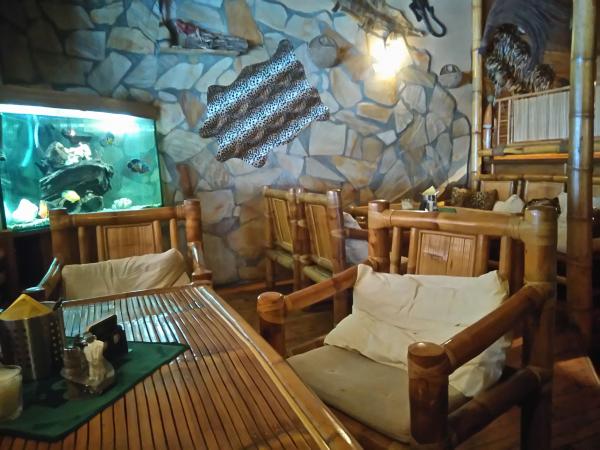 interiér nekuřácké části 1