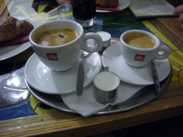 Illy espresso v Au Gourmang