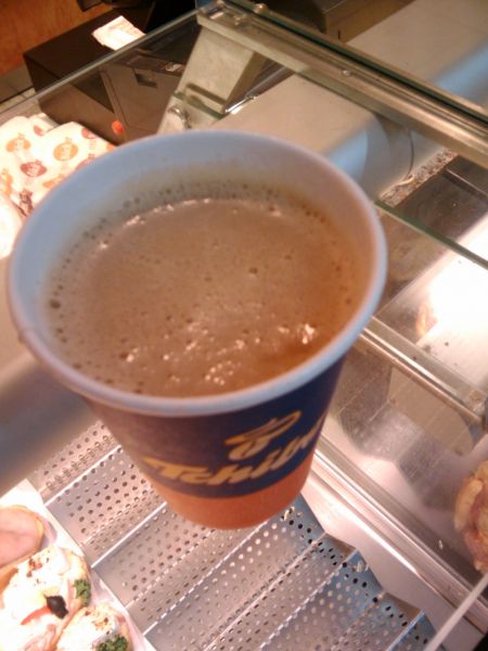 Cappuccino Tchibo v Mistr Bäcker