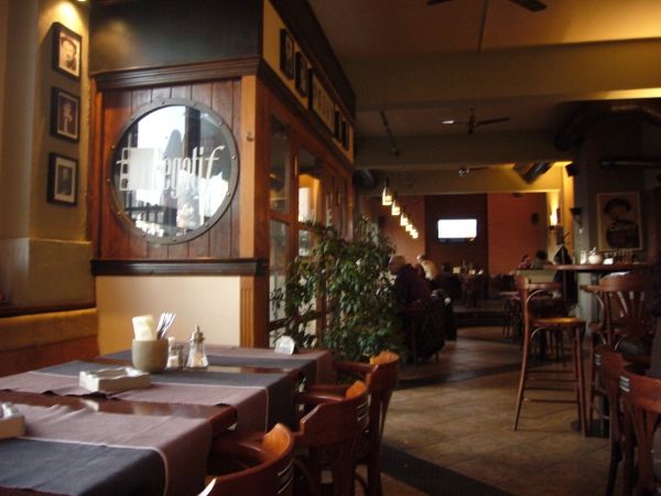interiér v Negatif Restaurant grill