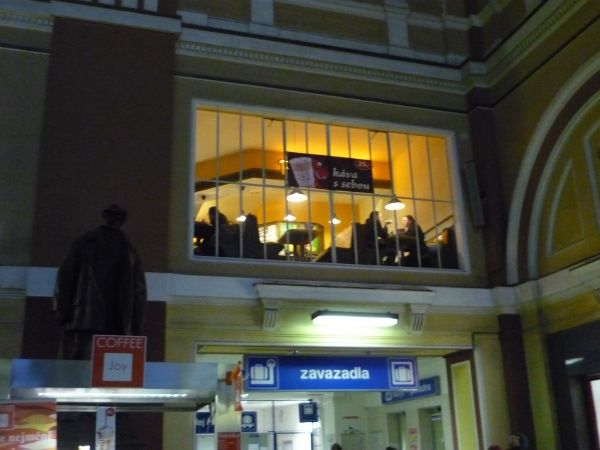 Pohled z haly na Pendl Café