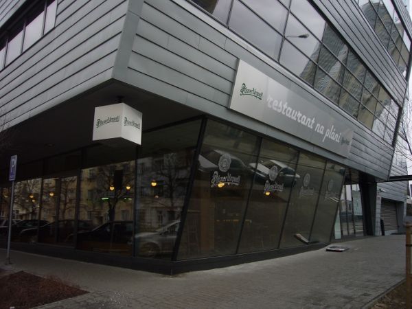 Vchod do Restaurace Na pláni