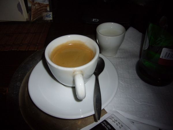Espresso Illy v Locál café baru