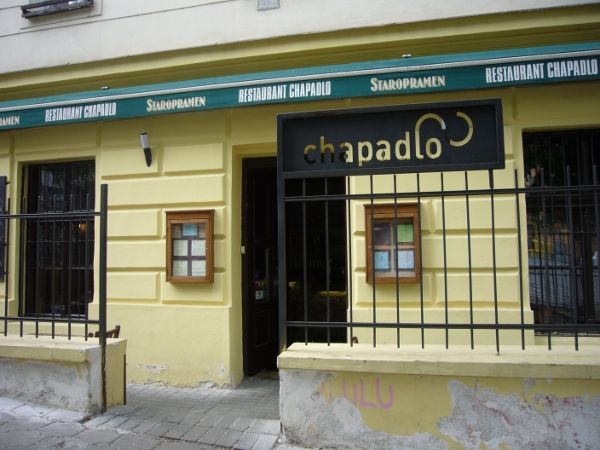 Vchod do Restarace Chapadlo