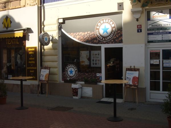 Vchod do kavárny Lodestar - Havířská