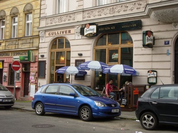 Vchod do restaurace Gulliver