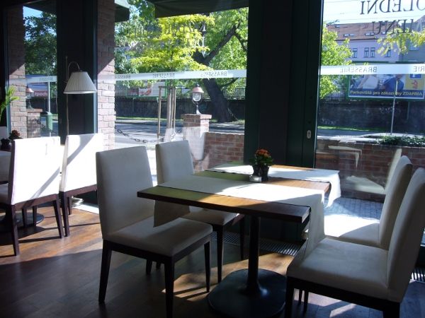 Interiér brasserie Albertov