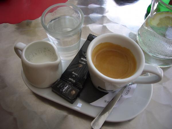 Café and bar V Jablíčku - Miko esspreso