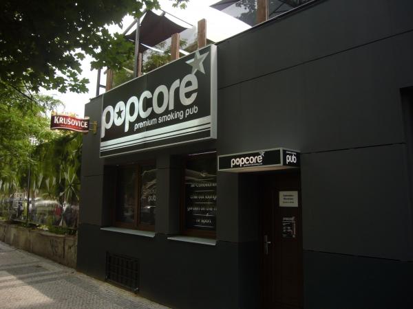 Vchod do Popcore - premium smouking pub