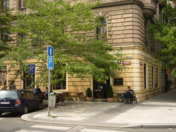 Vchod do kavárny Můj šálek kávy