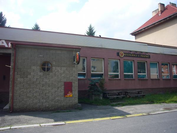 Vchod do Restaurace U Pražáků