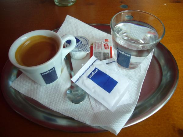 Lavazza espresso V Restauraci Fuferna