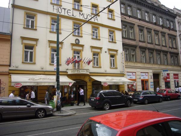 Mamacita Catalina v Hotelu Mucha