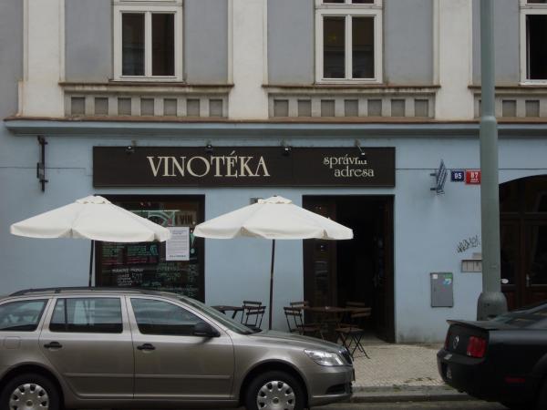 Vchod do Vinotéky Správná adresa